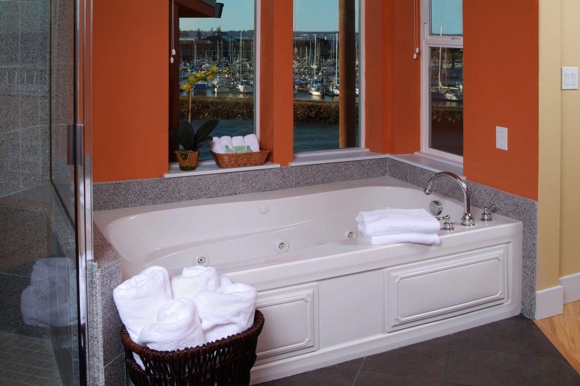 Cannery Pier Hotel & Spa Astoria Esterno foto